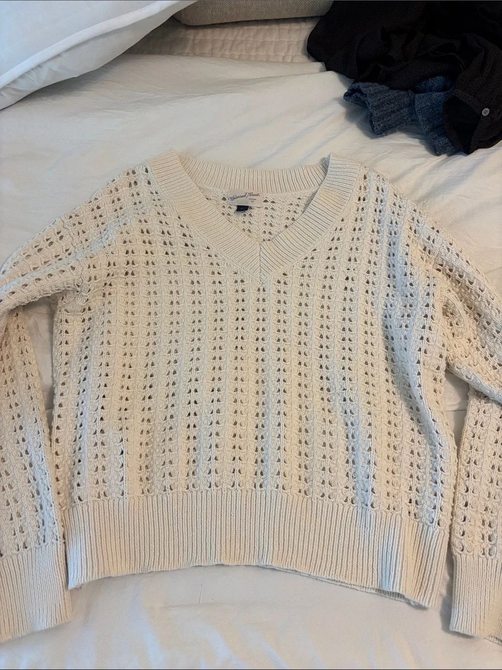 Universal Thread Sweater - Picture 1 of 2